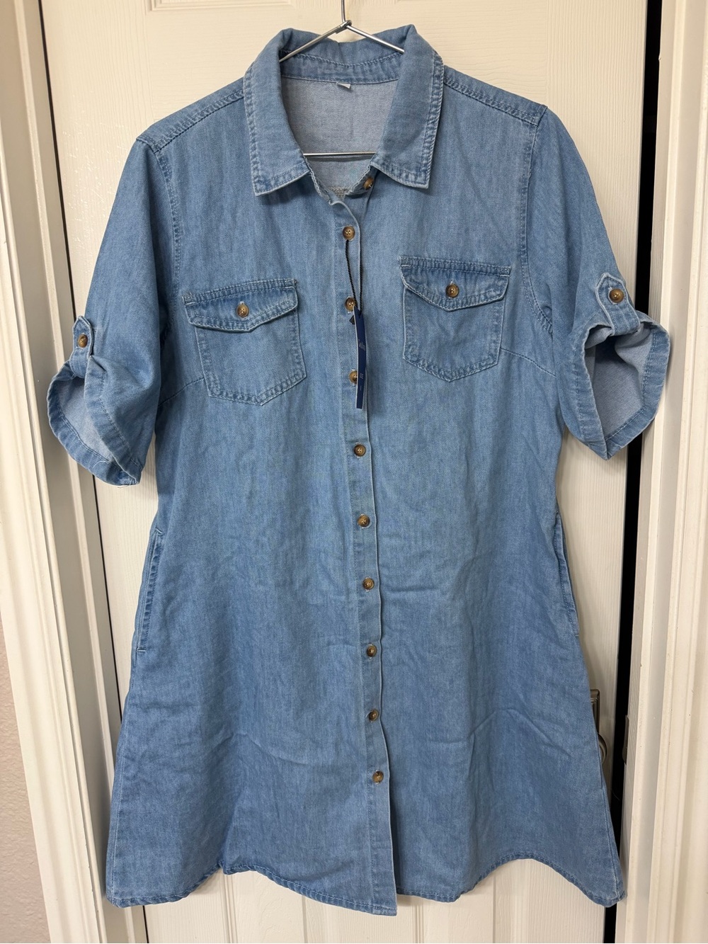 Chou Yatou Light Blue Denim Midi Shirt Dress with Button Front and Pockets